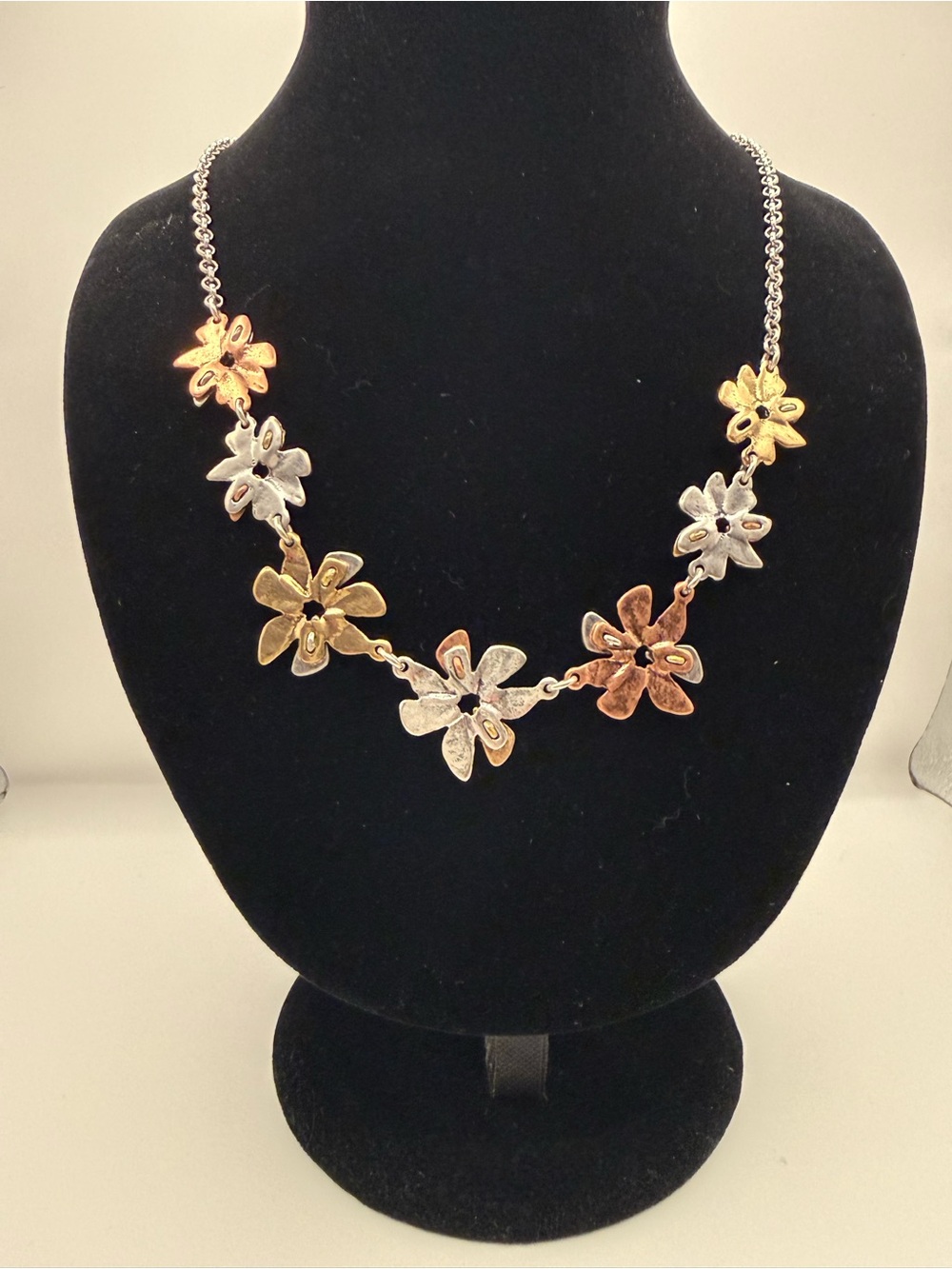 Floral Multi-Tone Metal Flower Necklace